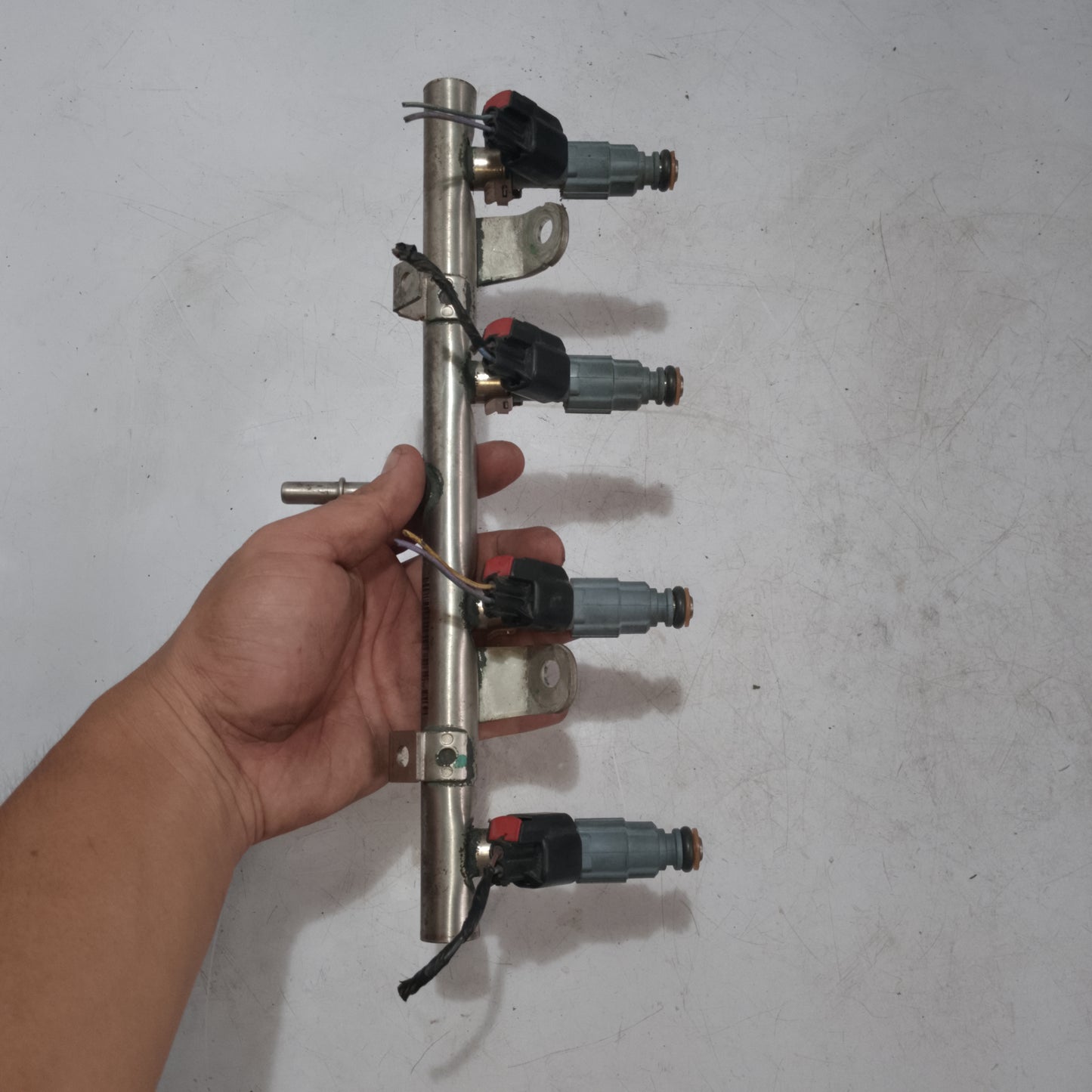 Fuel Rail Assembly | Chevrolet Sail