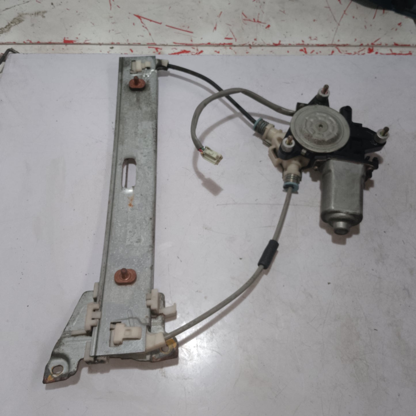 Power Window Mechanism | Rear Passenger Side | Ford Escape 2.0