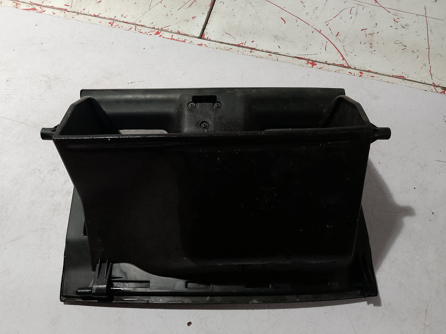 Glove Box | Ford Lynx