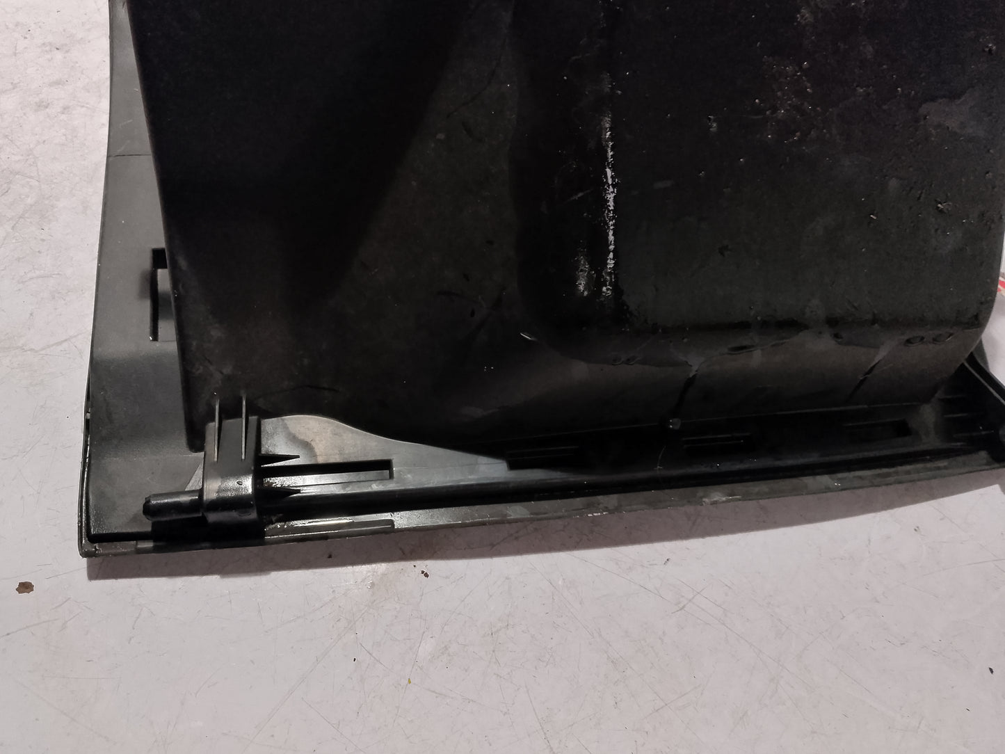 Glove Box | Ford Lynx