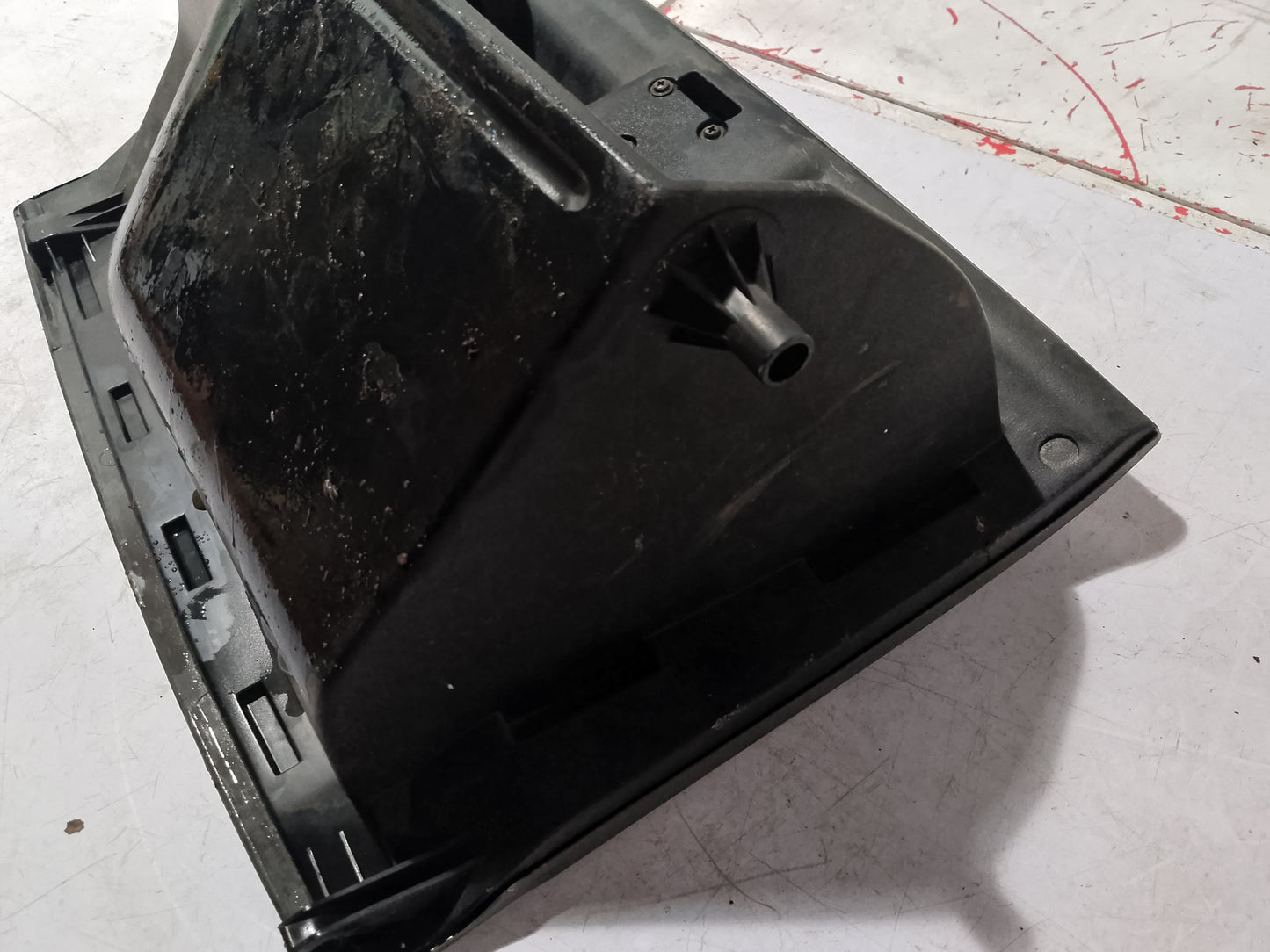 Glove Box | Ford Lynx