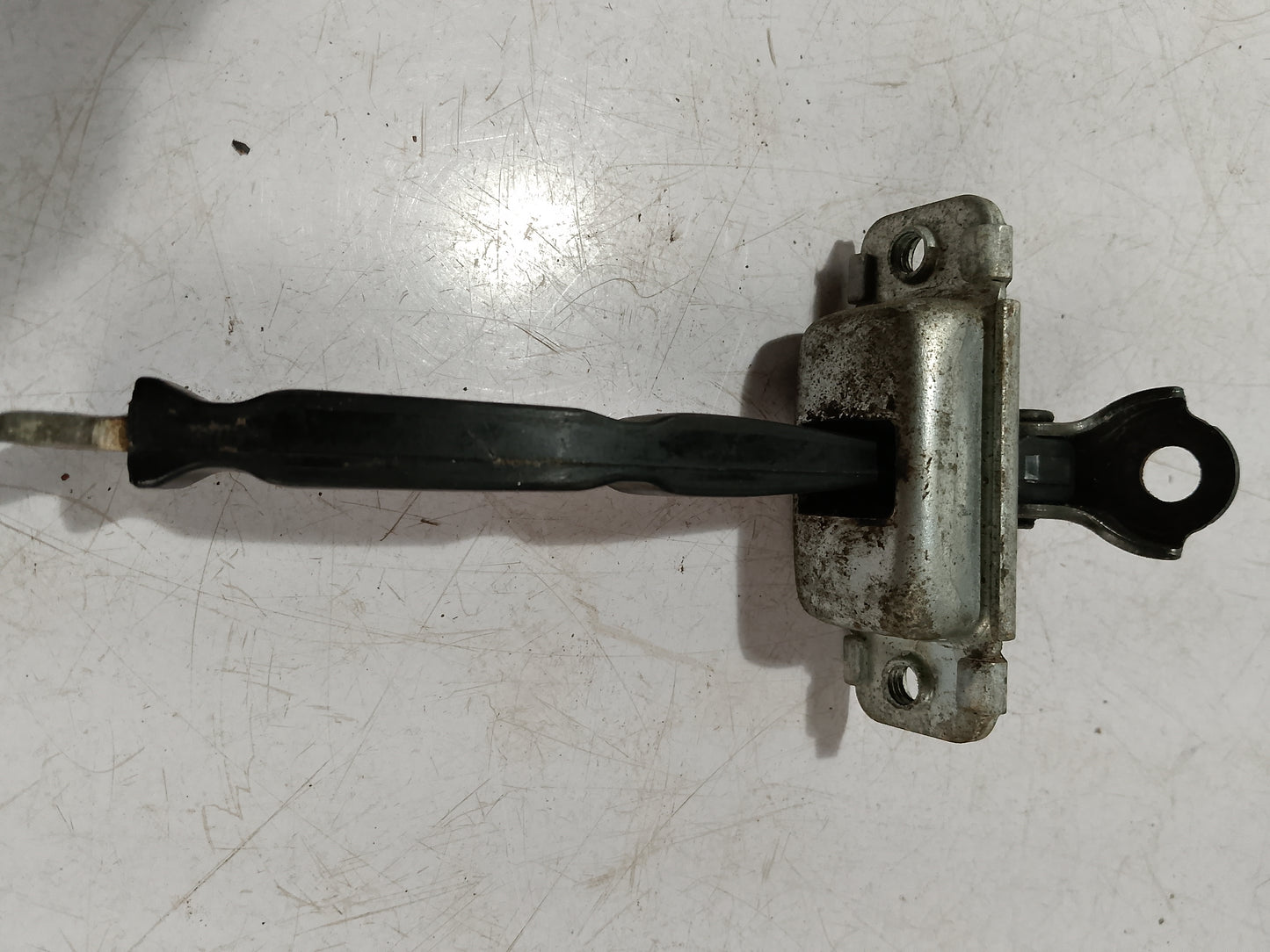 Door Hinges L/S | Hyundai Accent | 2017