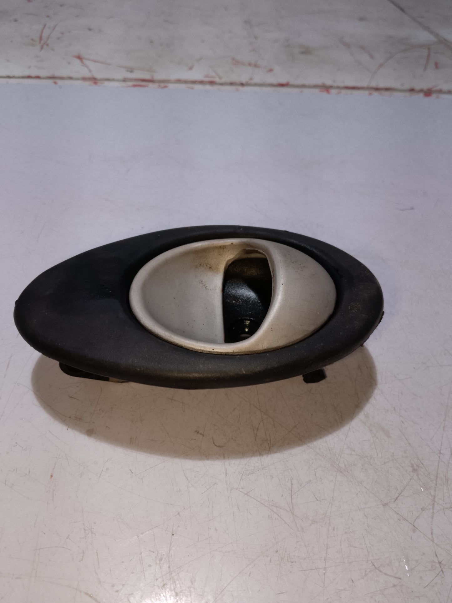 Inner Door Handle | Rear Driver Side | Cherry QQ