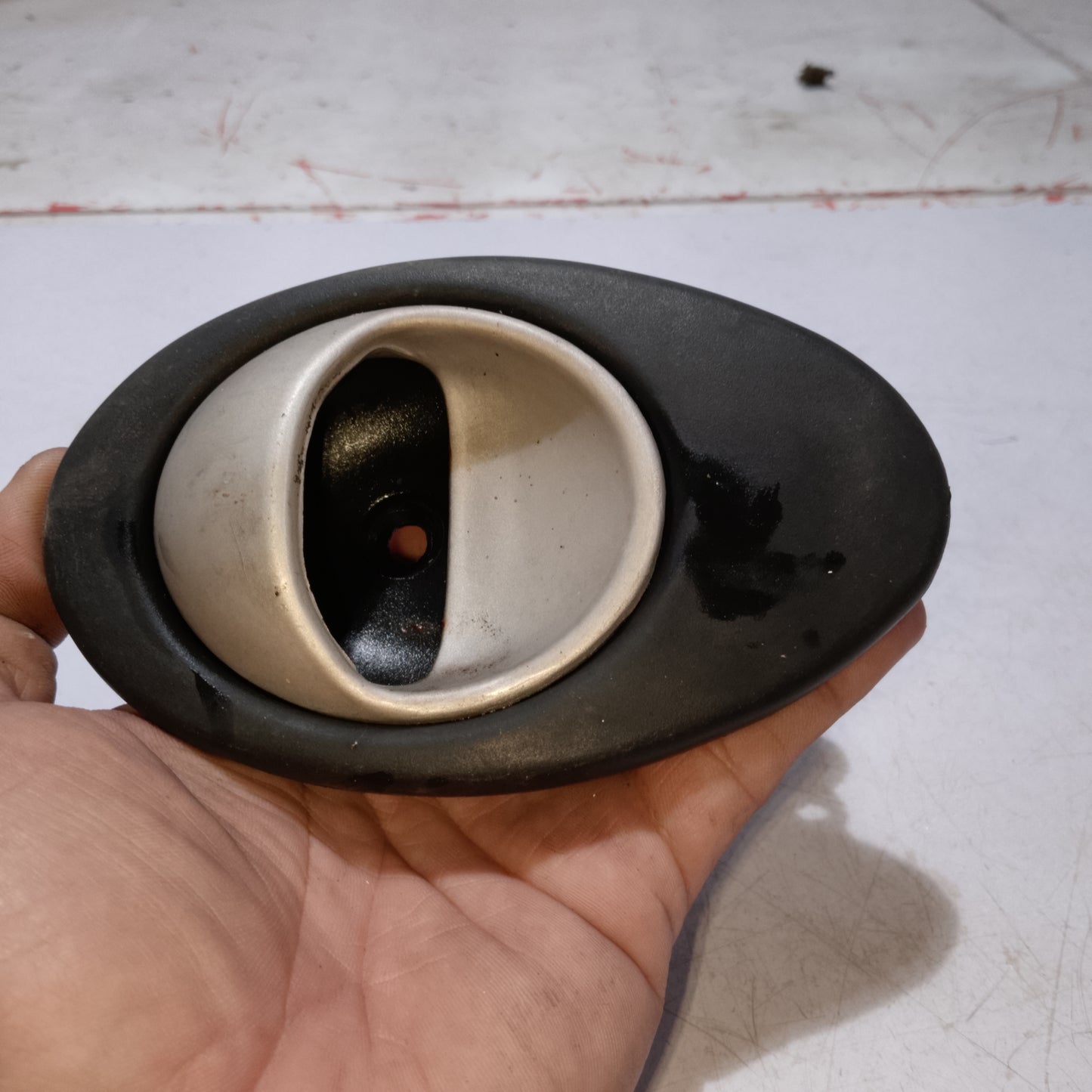 Inner Door Handle | Rear Driver Side | Cherry QQ