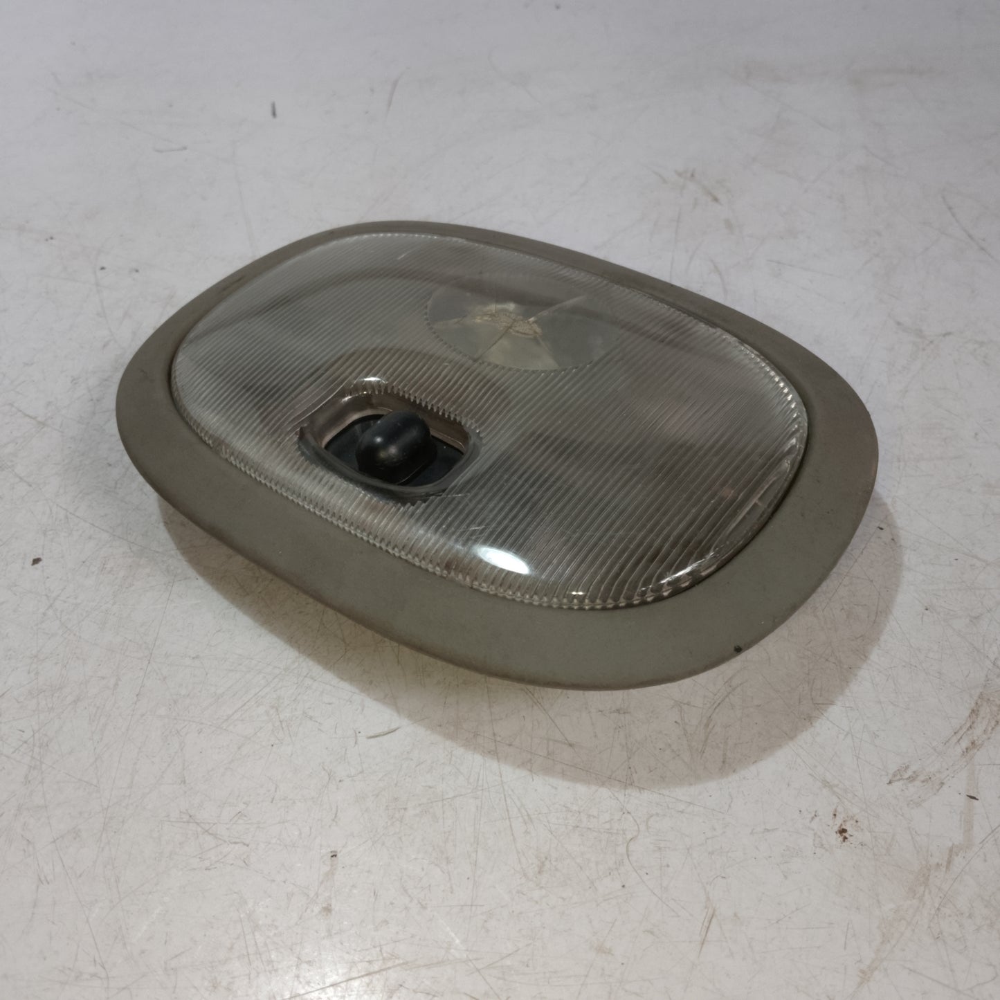 Dome Light  With Issue | Expedition