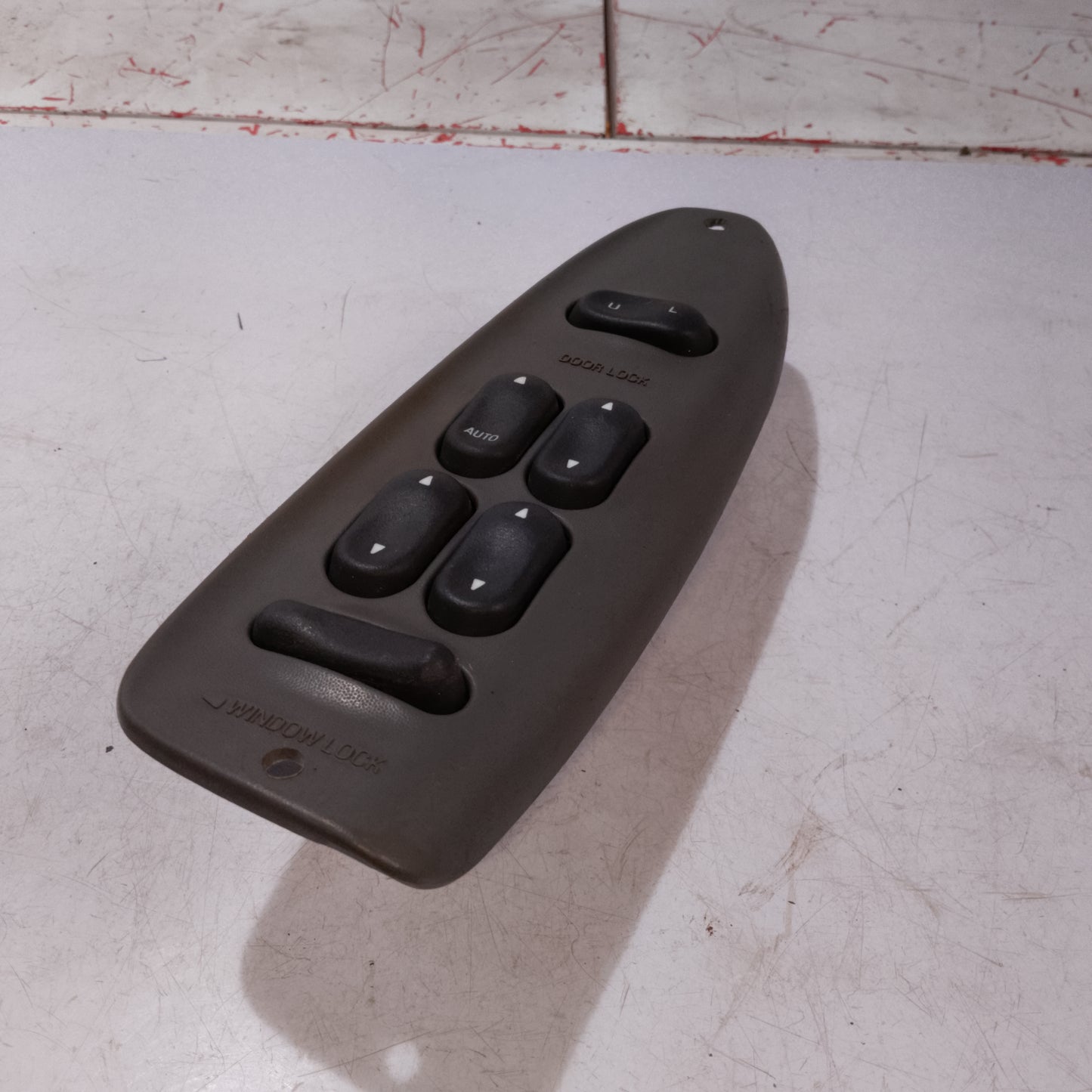 Main Switch | Expedition