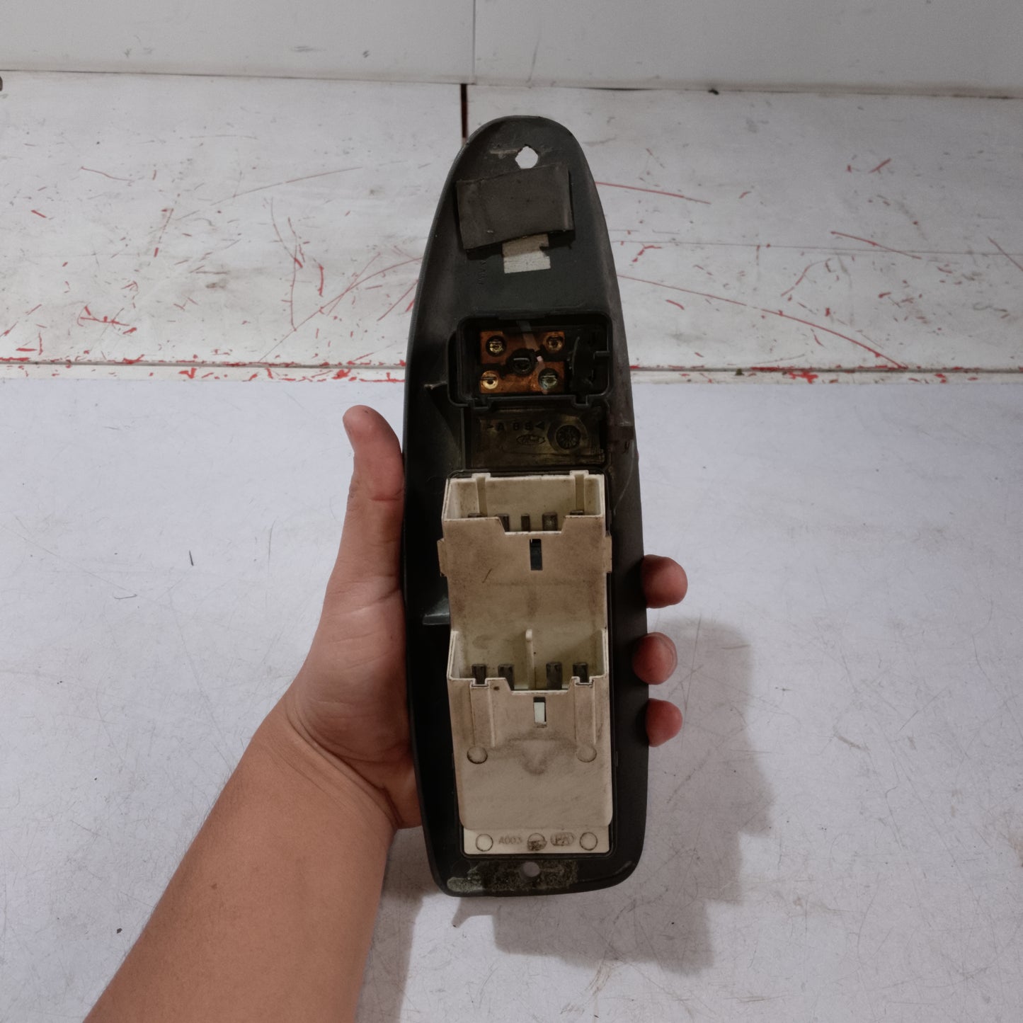 Main Switch | Expedition