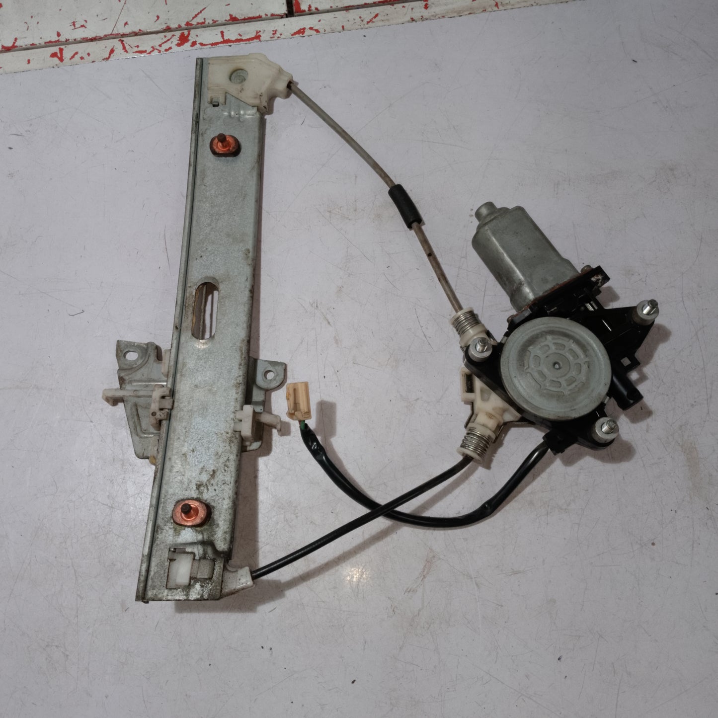 Power Window Mechanism | Rear Driver Side | Mazda Tribute