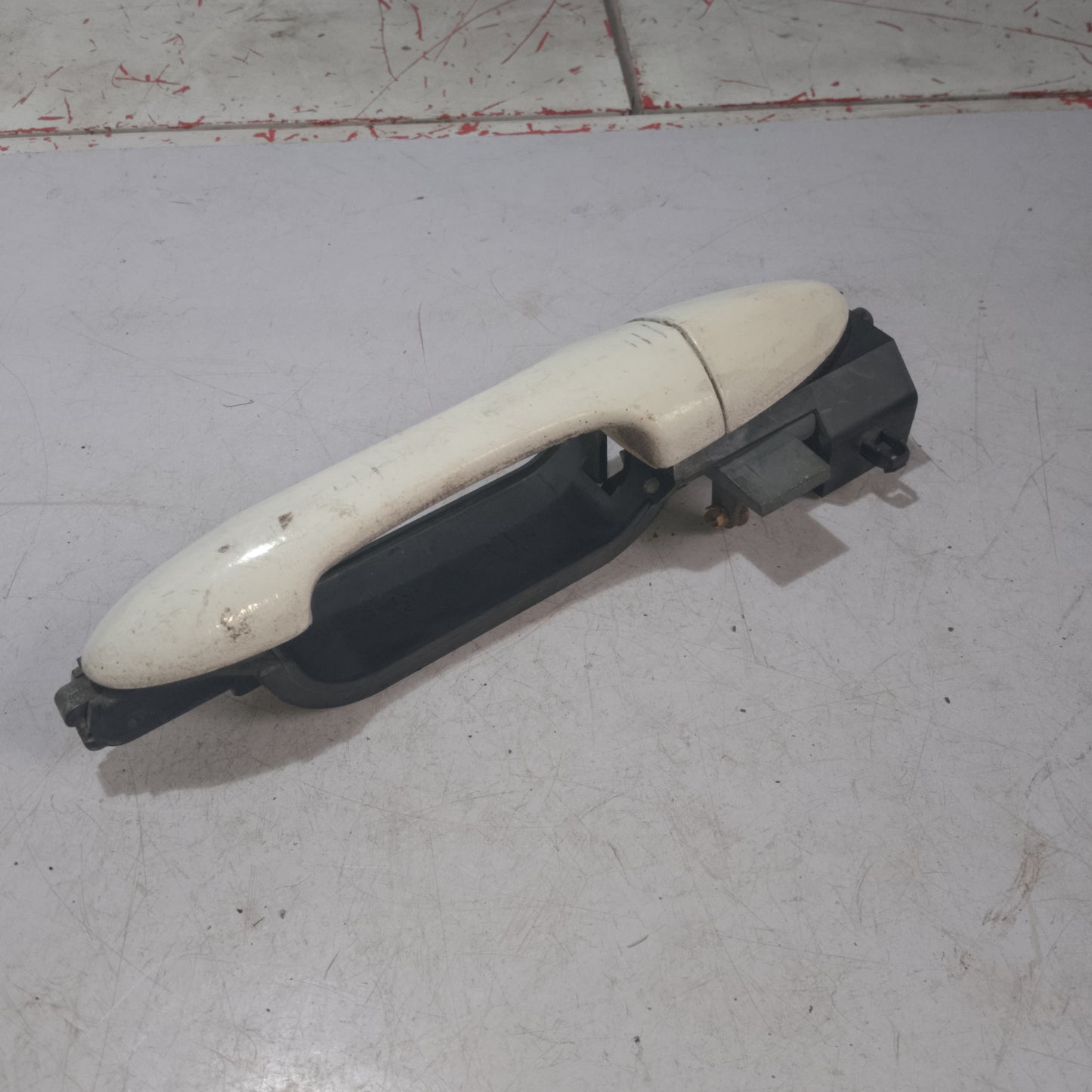 Outer Door Handle | Passenger Side | Mazda Tribute