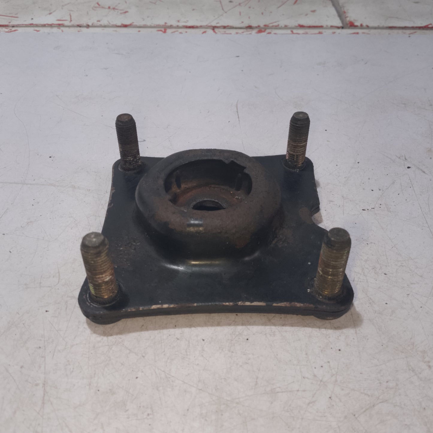 Strut Mounting | Mazda Tribute