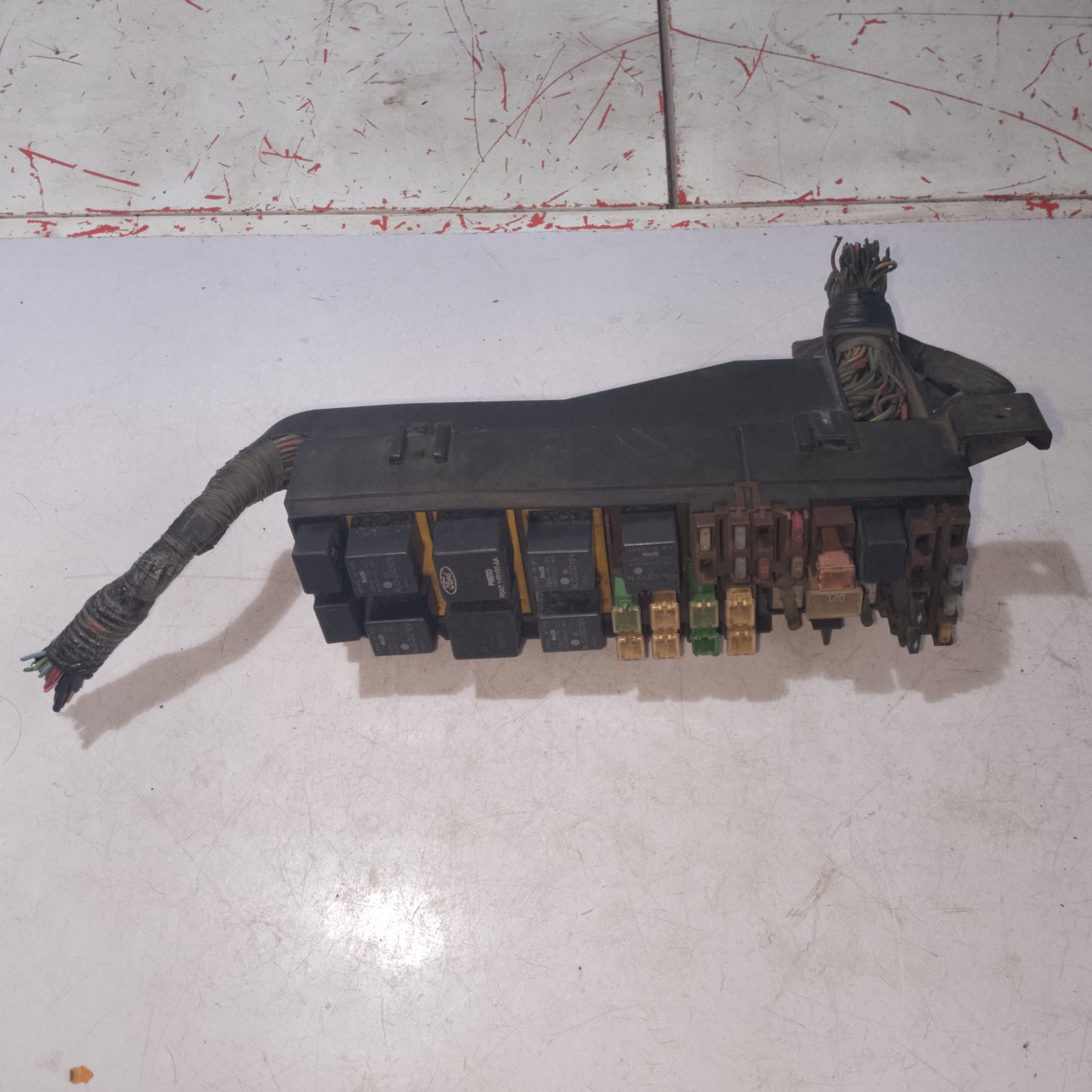 Fuse Box | Mazda Tribute