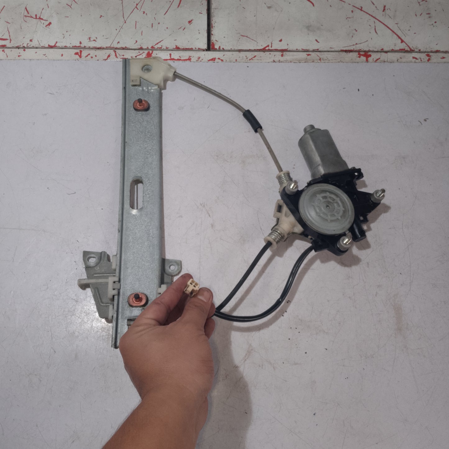 Power Window Mechanism | Rear Driver Side | Escape 2.3