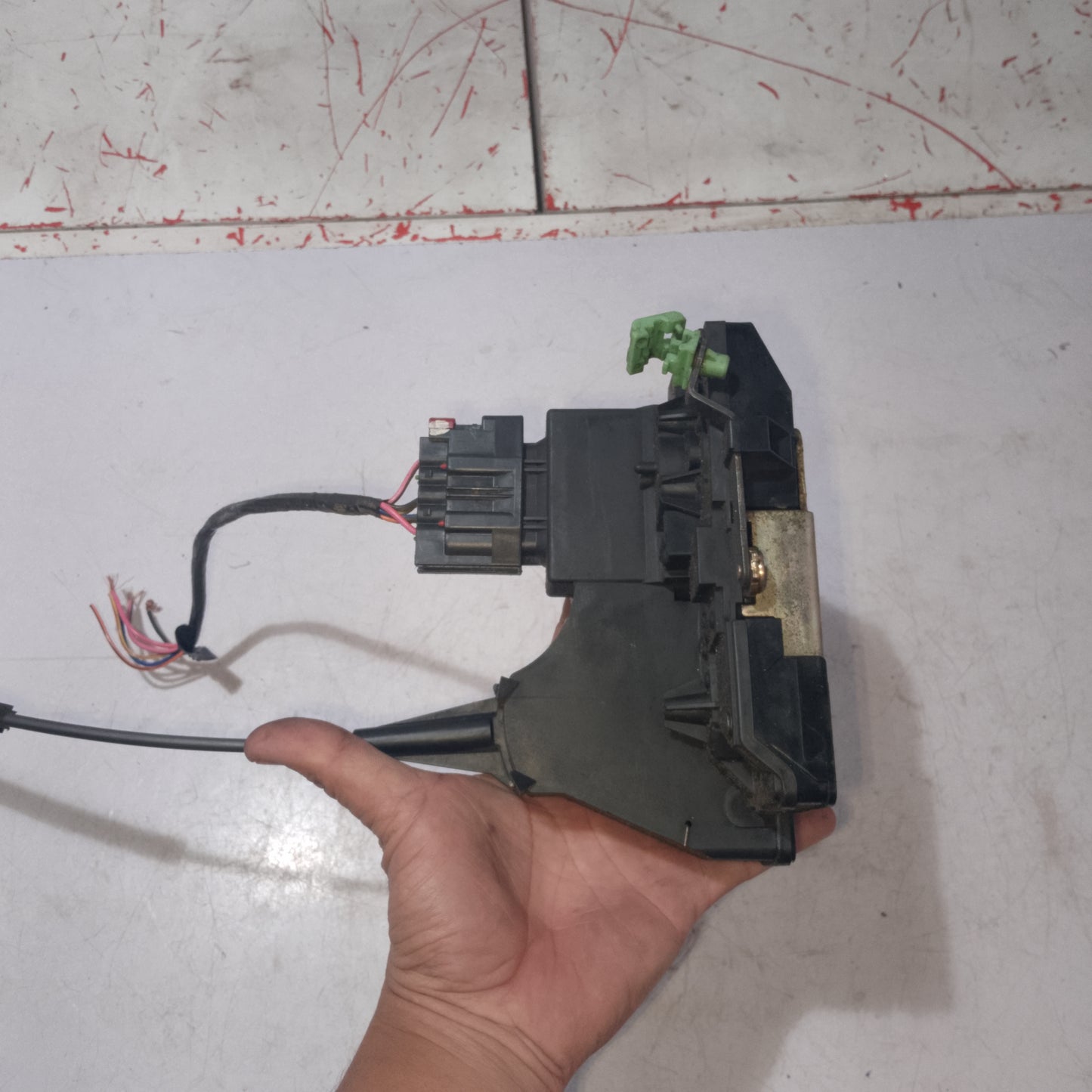 Door Lock Actuator | Rear Passenger Side | Escape 2.3