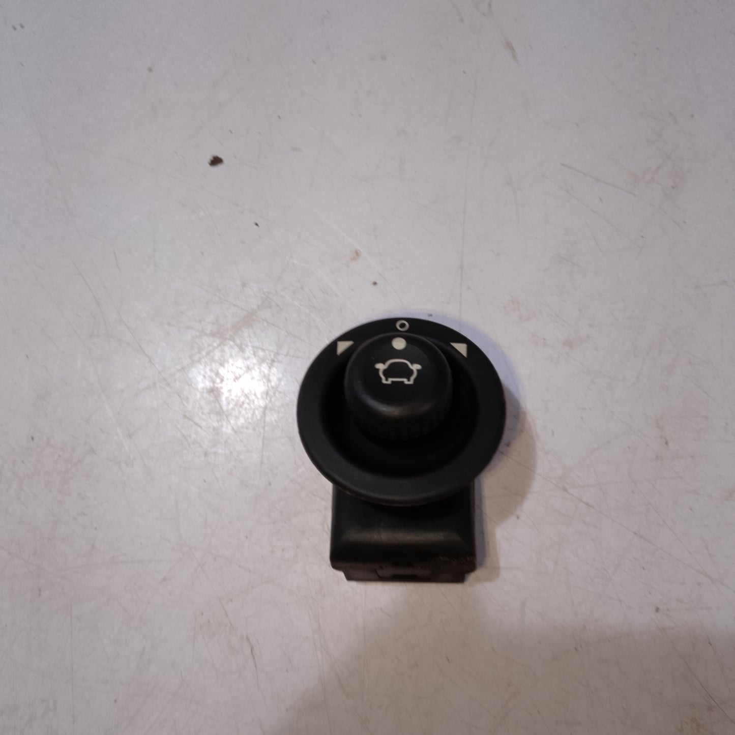 Side Mirror Switch | Ecosport