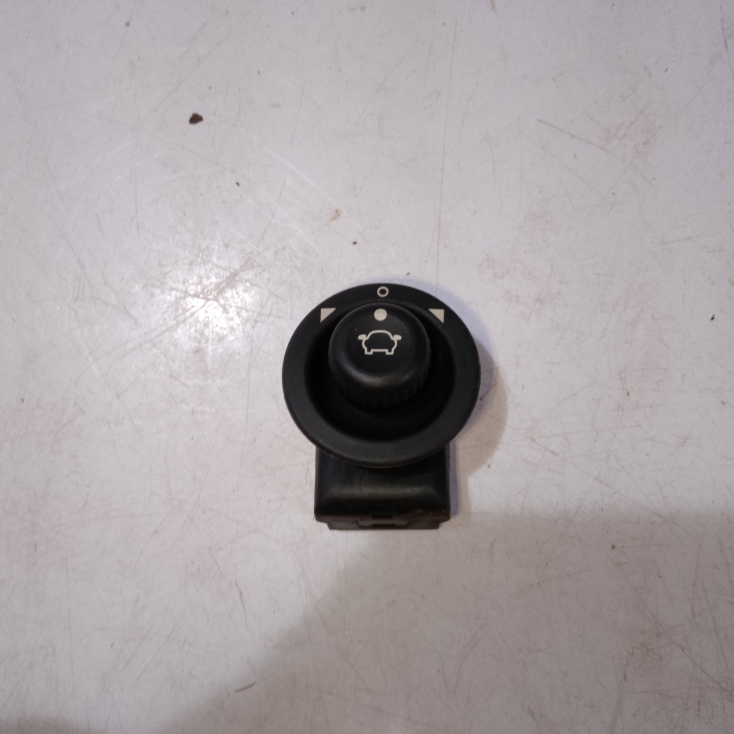 Side Mirror Switch | Ecosport