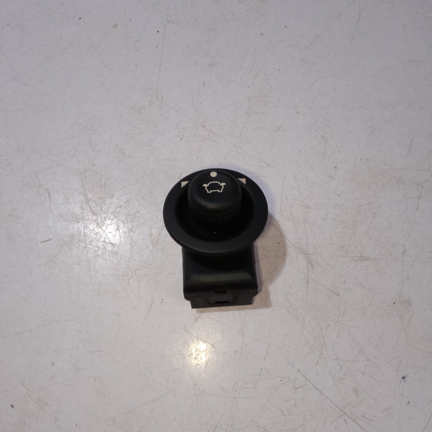 Side Mirror Switch | Ecosport