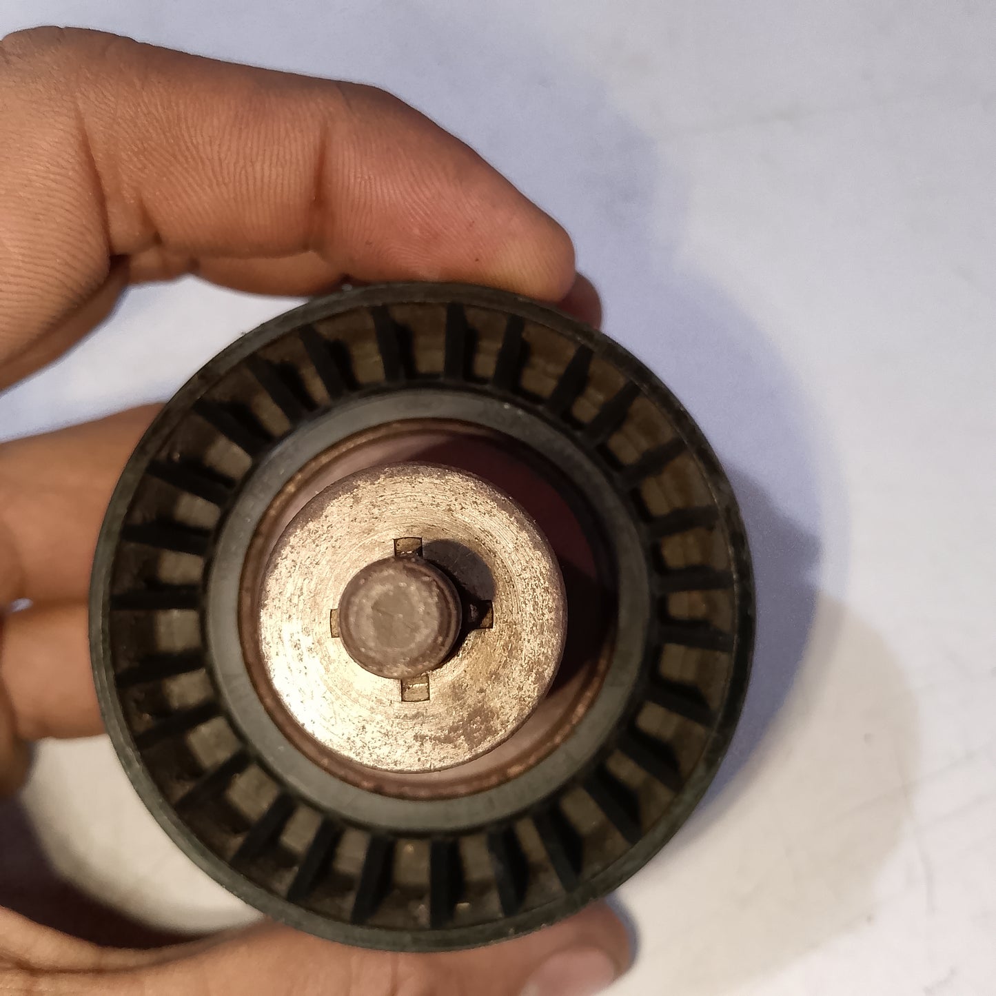 Belt tensioner Ford escape 2.3