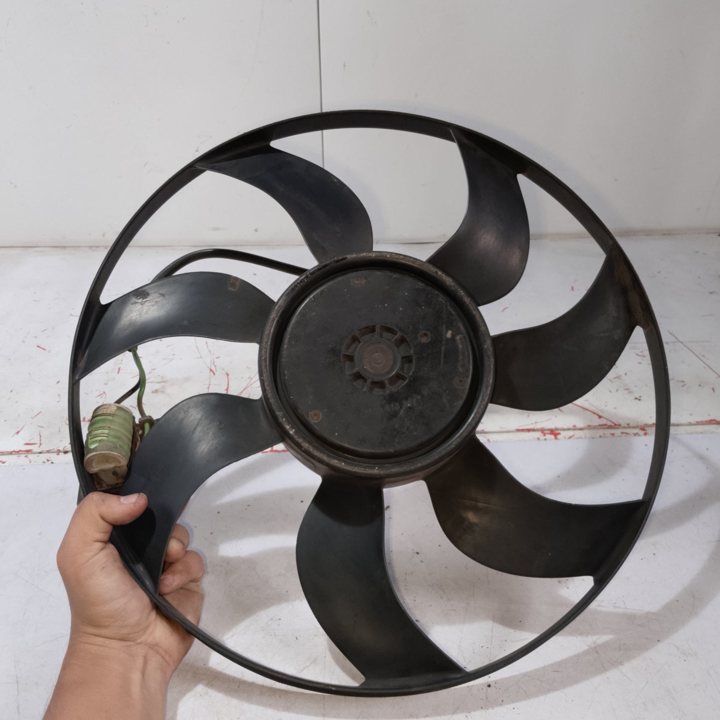 Radiator Fan With Motor | Escape 2.3