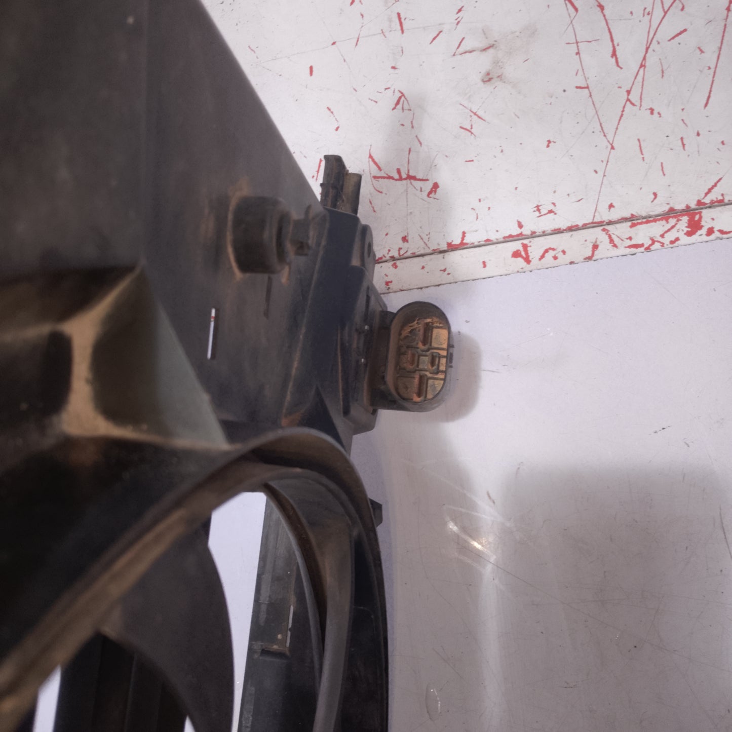 Radiator fan | Escape 2.3