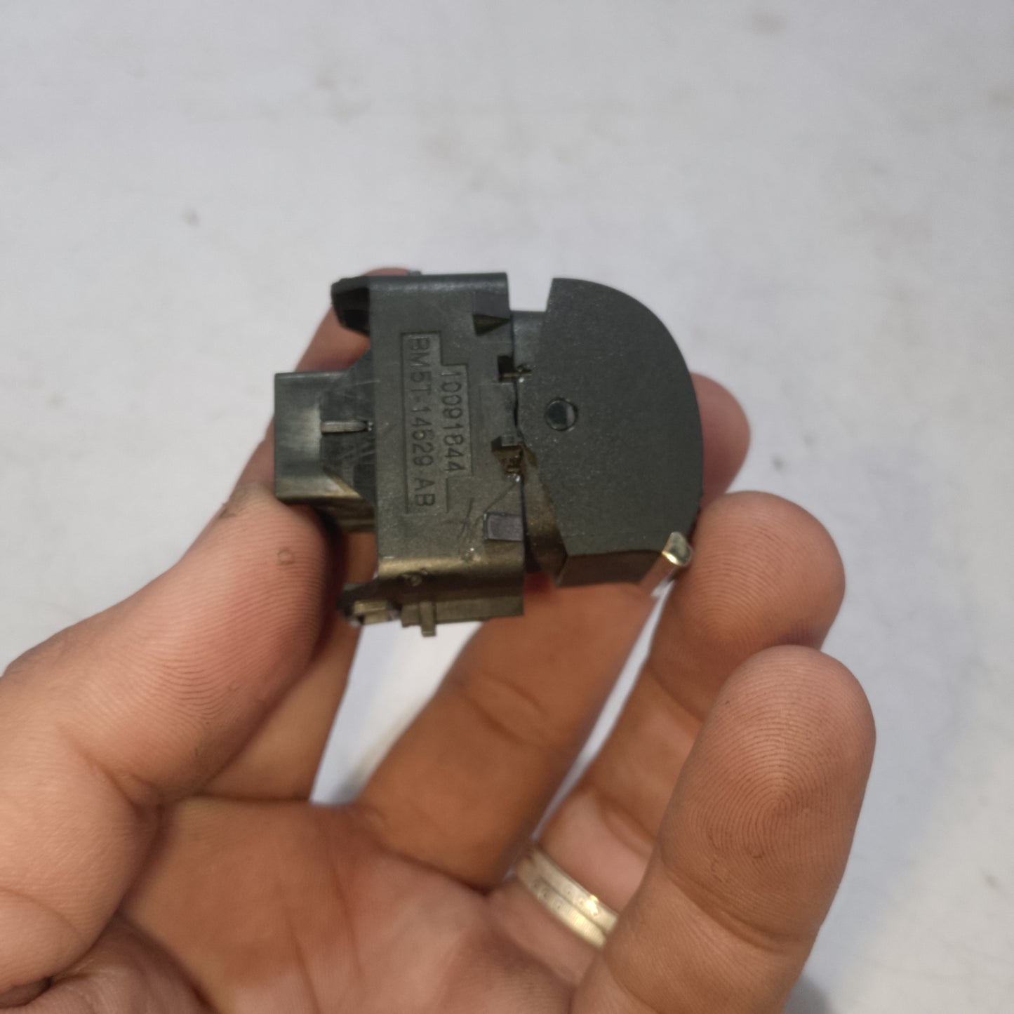 Window Switch | Ford Focus 2.0