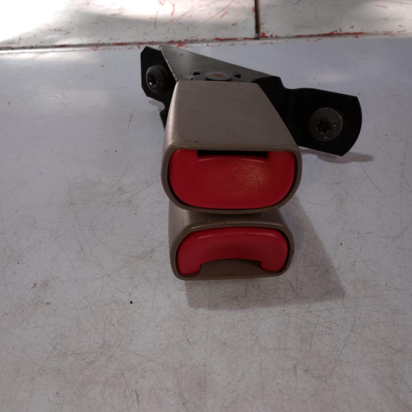 Seat Belt Catcher | Explorer
