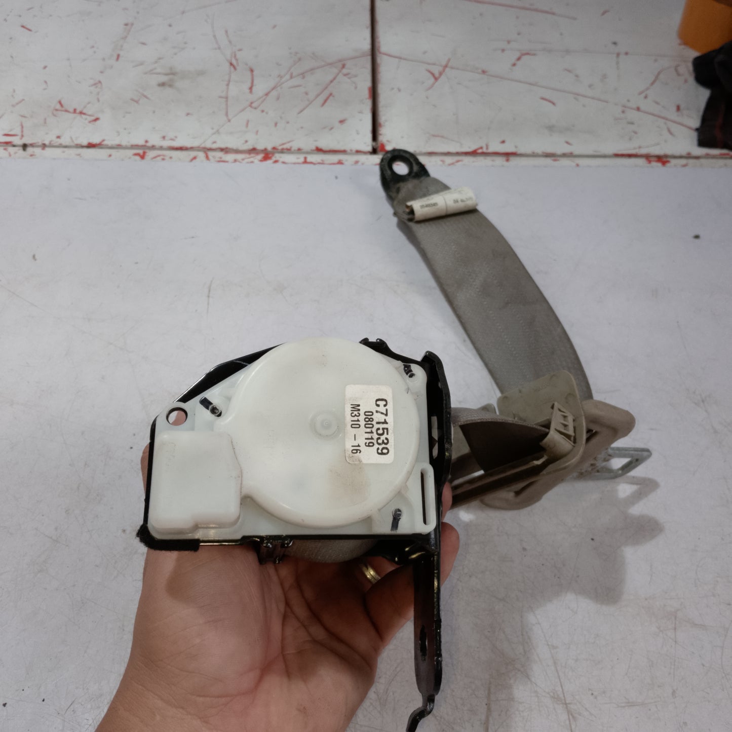 Seat Belt | Rear Passenger Side | Nissan Almera