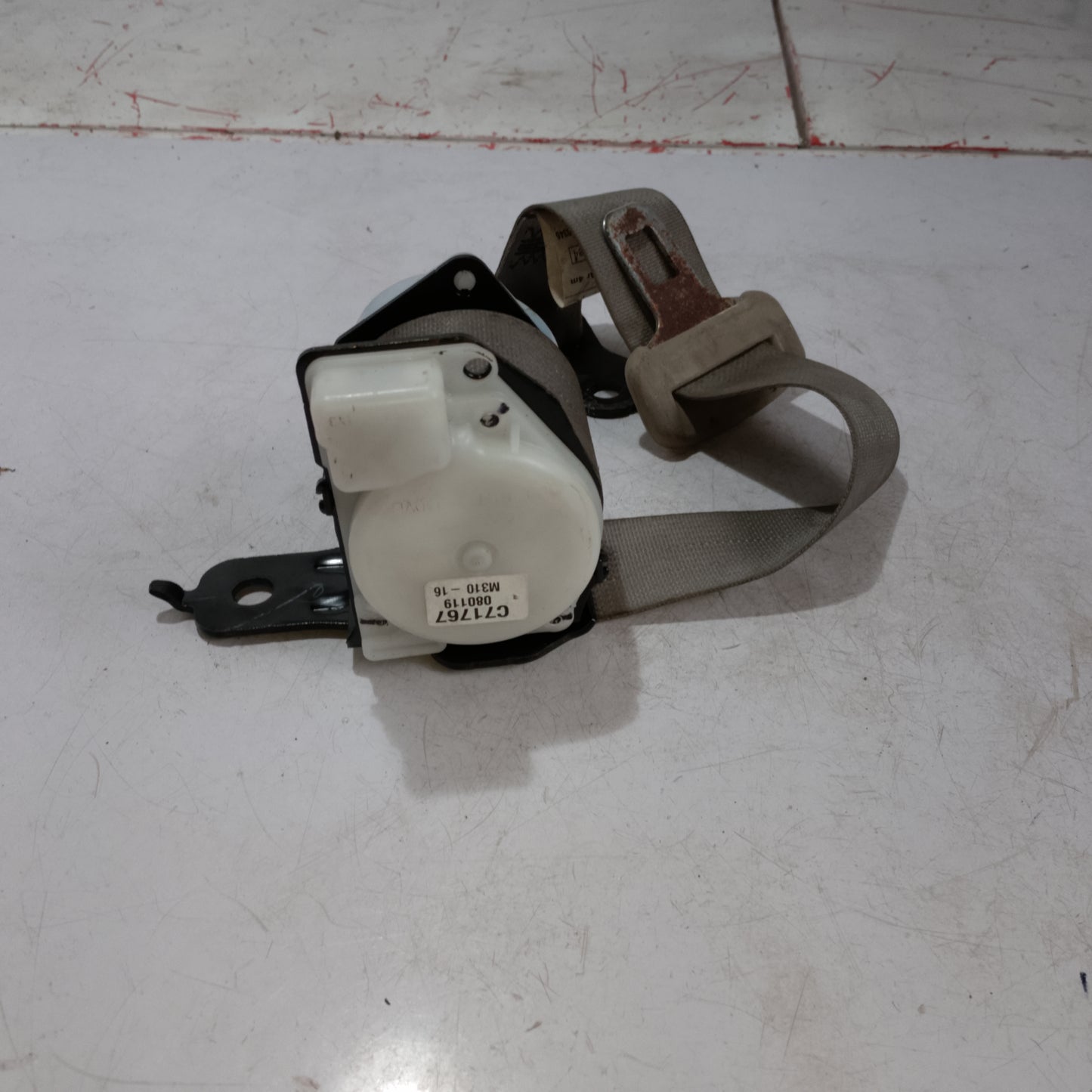 Seat Belt | Rear Driver Side | Nissan Almera