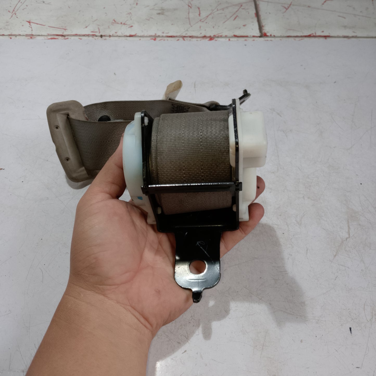 Seat Belt | Rear Driver Side | Nissan Almera