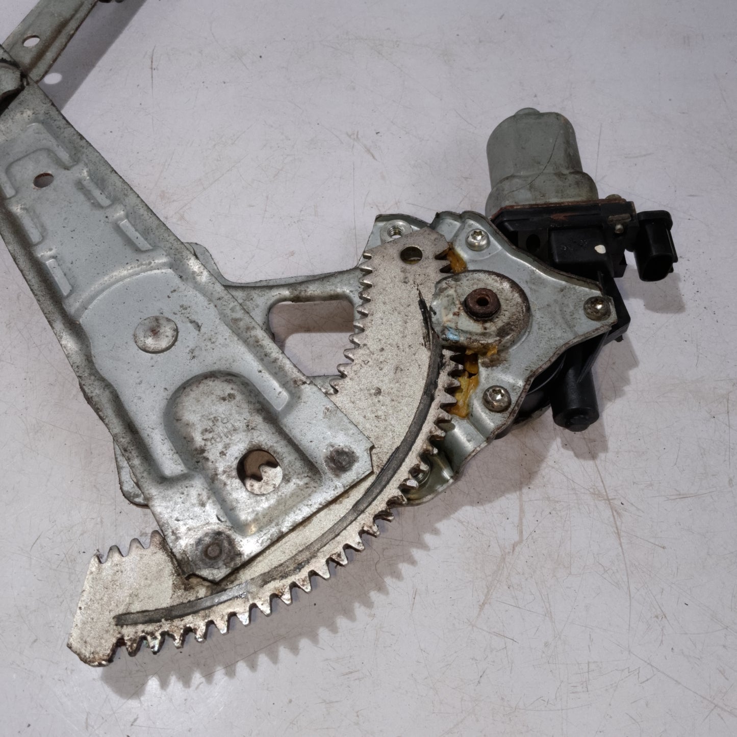 Power Window Mechanism | Passenger Side | Nissan Almera