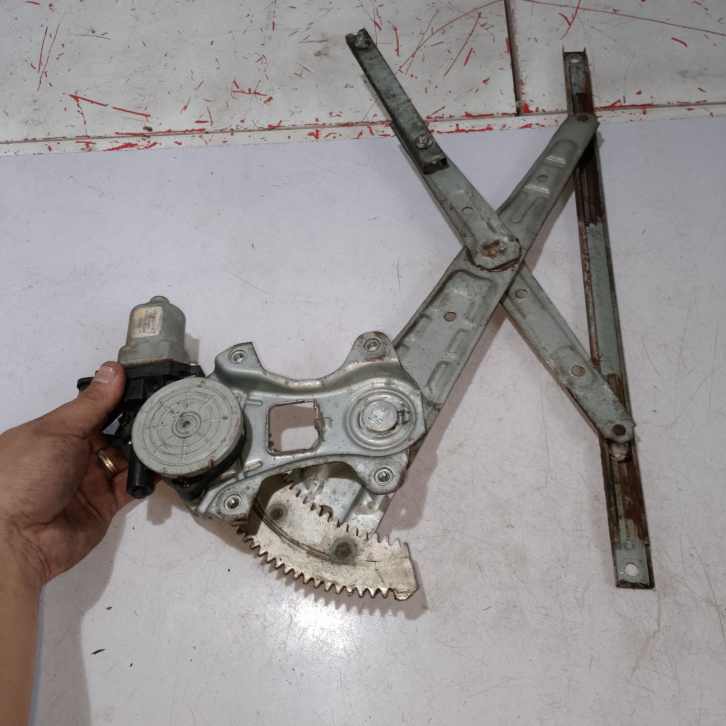 Power Window Mechanism | Passenger Side | Nissan Almera