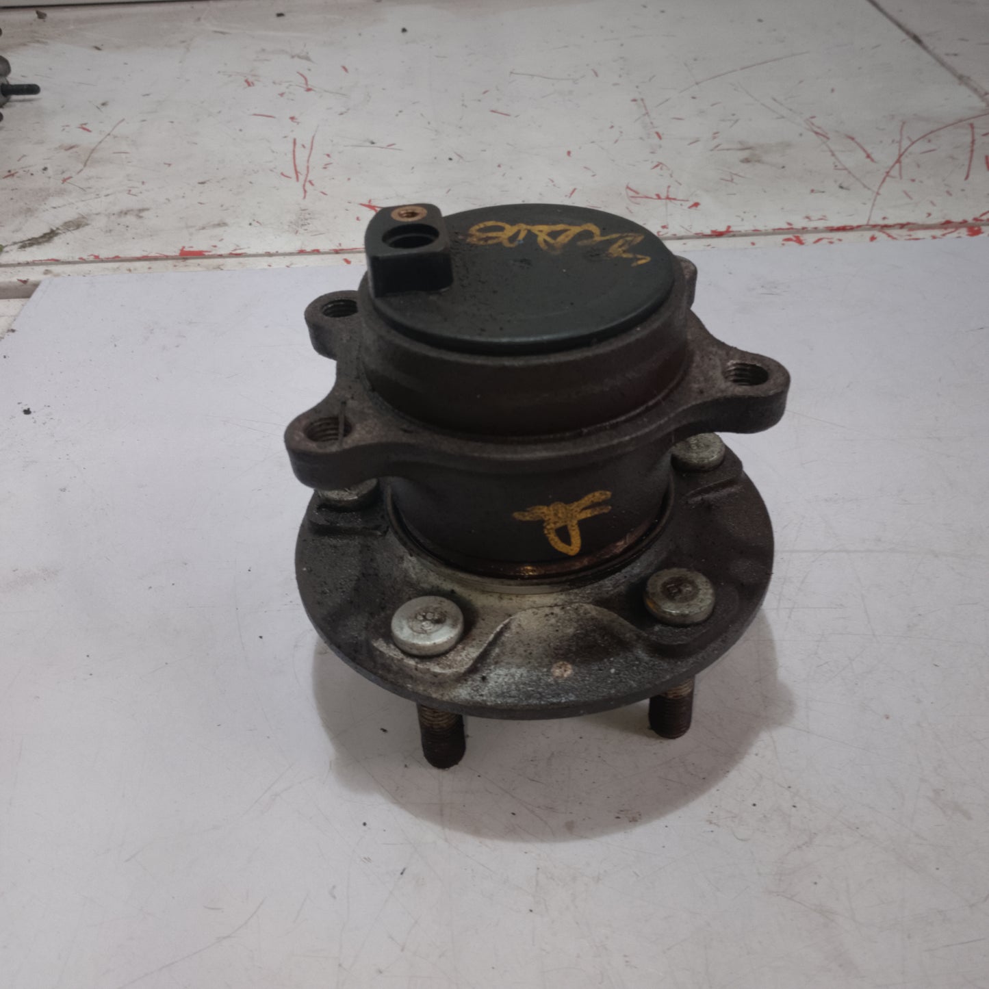 Wheel Hub | Rear Driver Side | Focus 2.0 2014