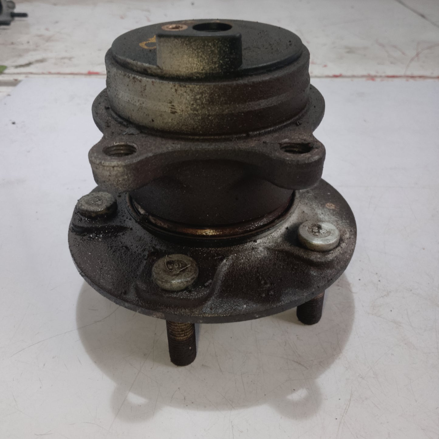 Wheel Hub | Rear Driver Side | Focus 2.0 2014
