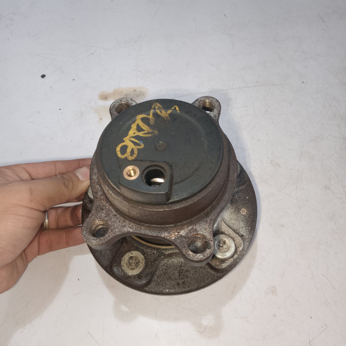 Wheel Hub | Rear Driver Side | Focus 2.0 2014