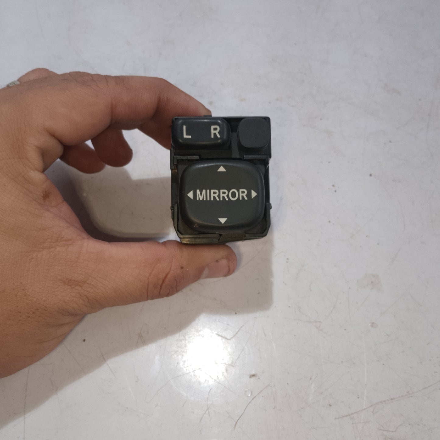 Mirror Switch | Subaru