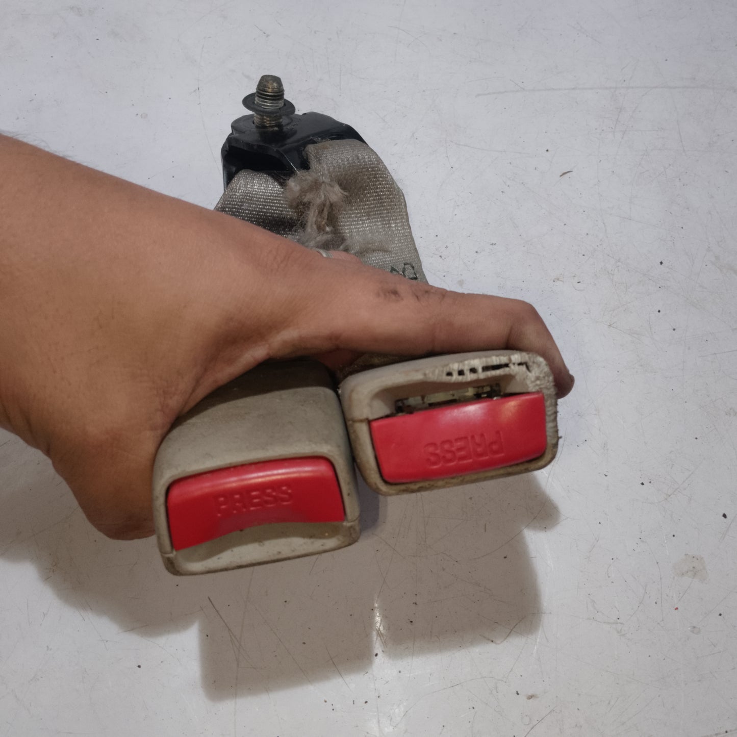 Seat Belt Catcher | Nissan Almera