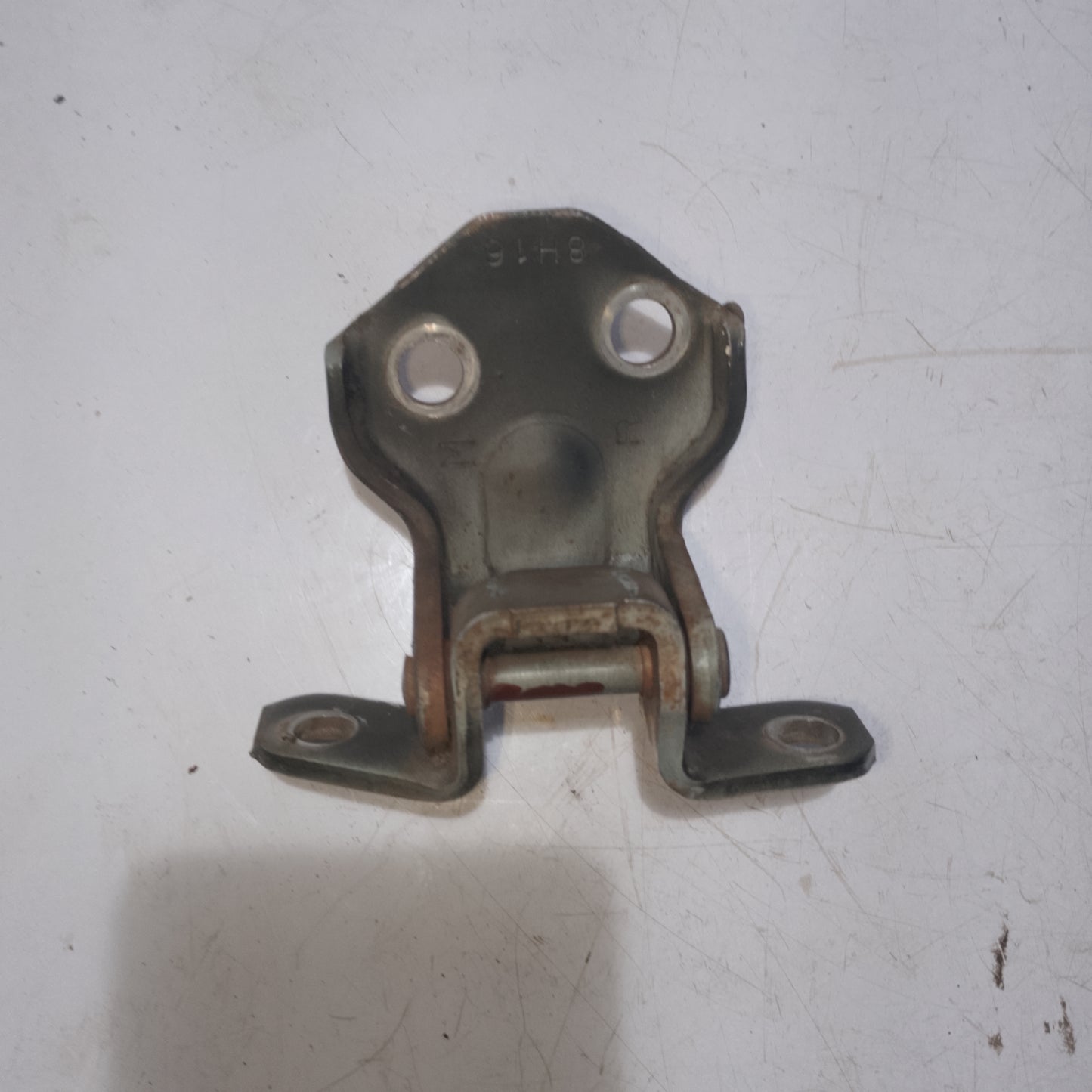 Door Hinge | Front Passenger Side | Everest Gen 2