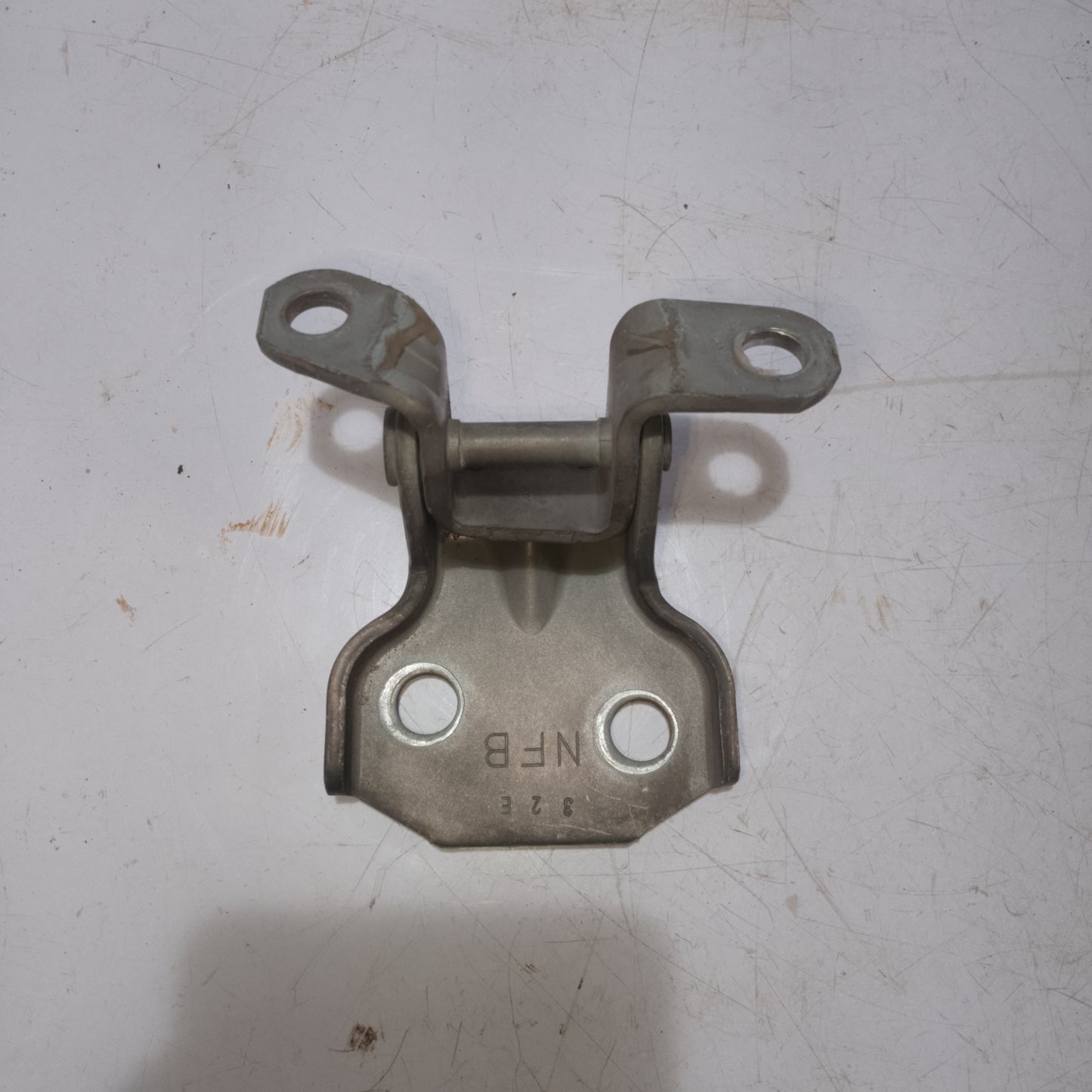Bisagra | Rear Driver Side | Subaru