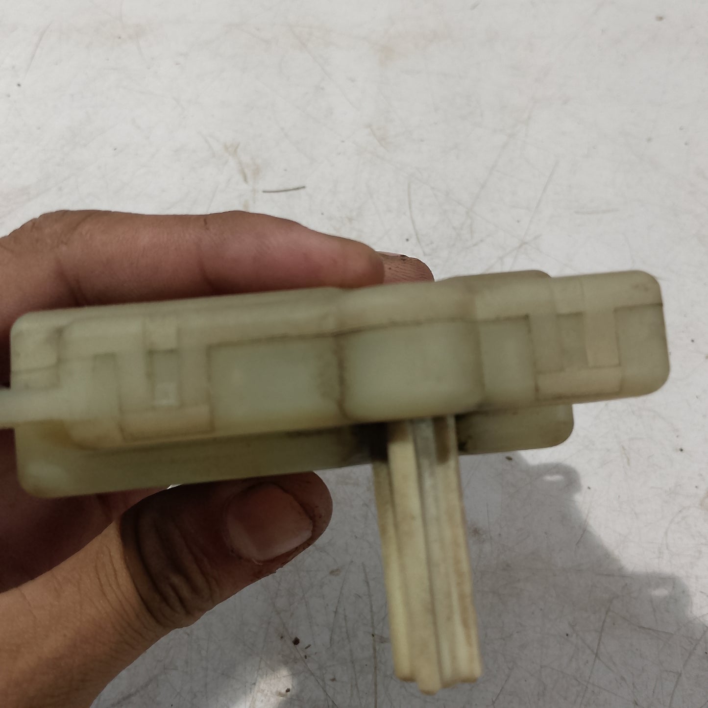 Door control unit actuator | Ford expedition