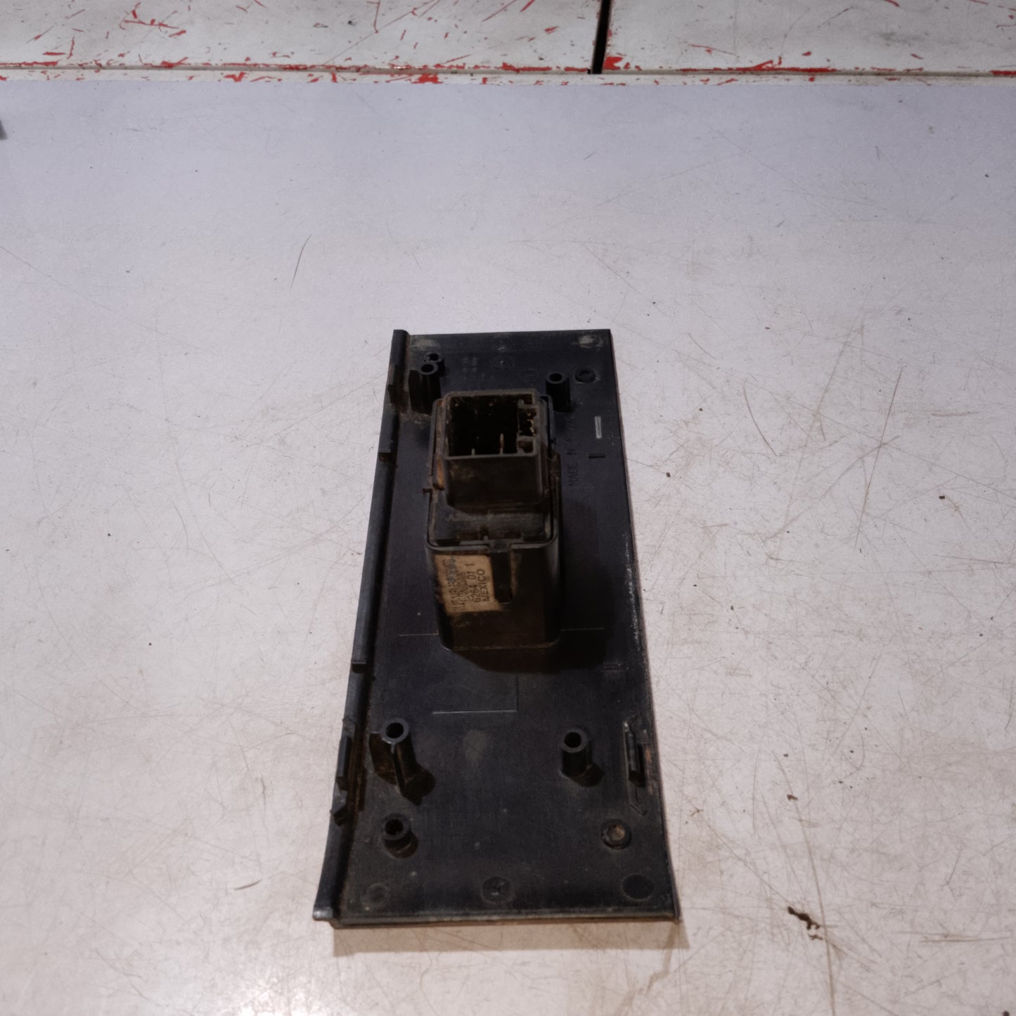 Rear Window Switch D/S | Explorer