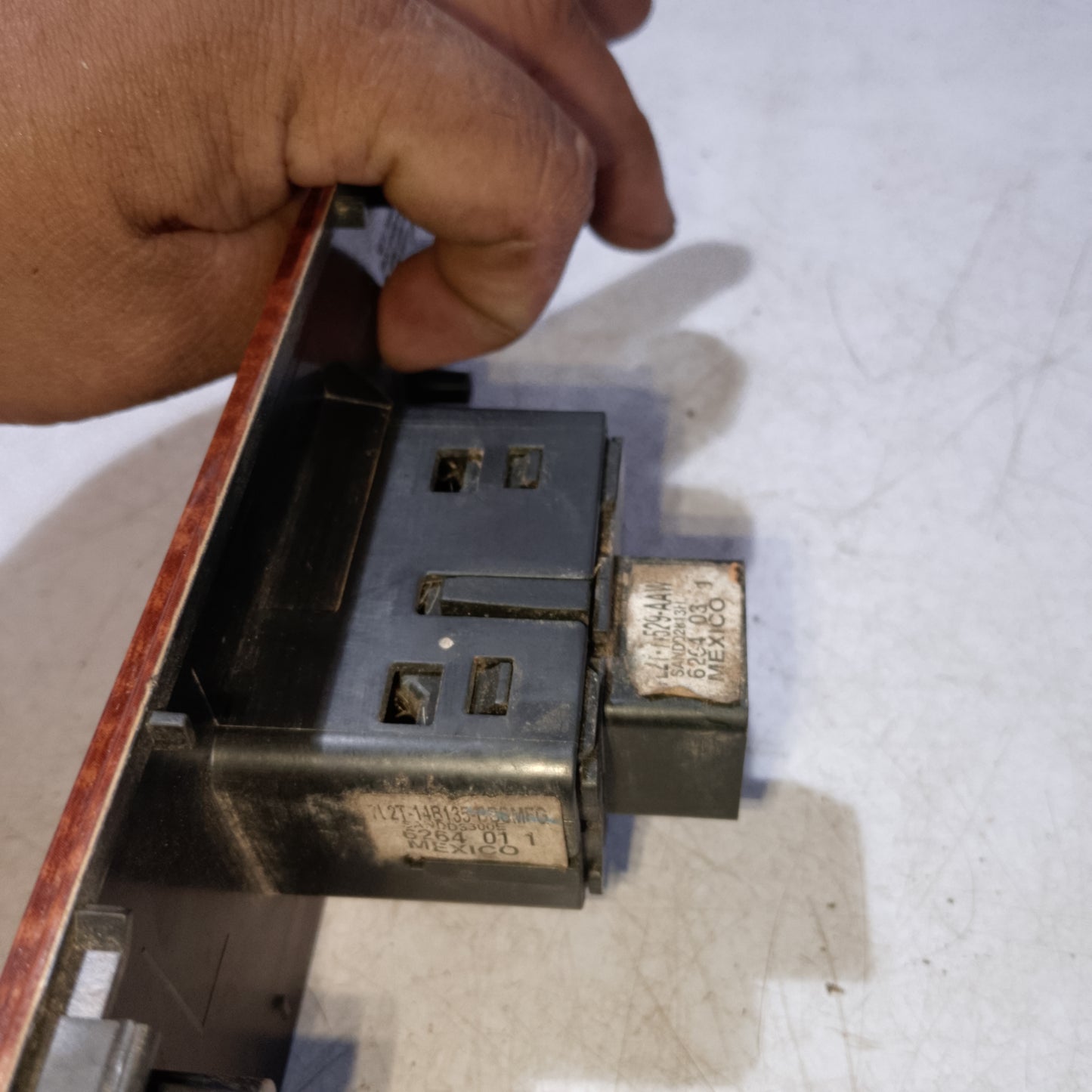 Rear Window Switch D/S | Explorer