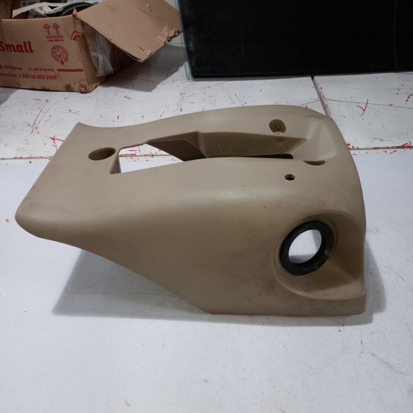 Steering Column Cover | Explorer 2009