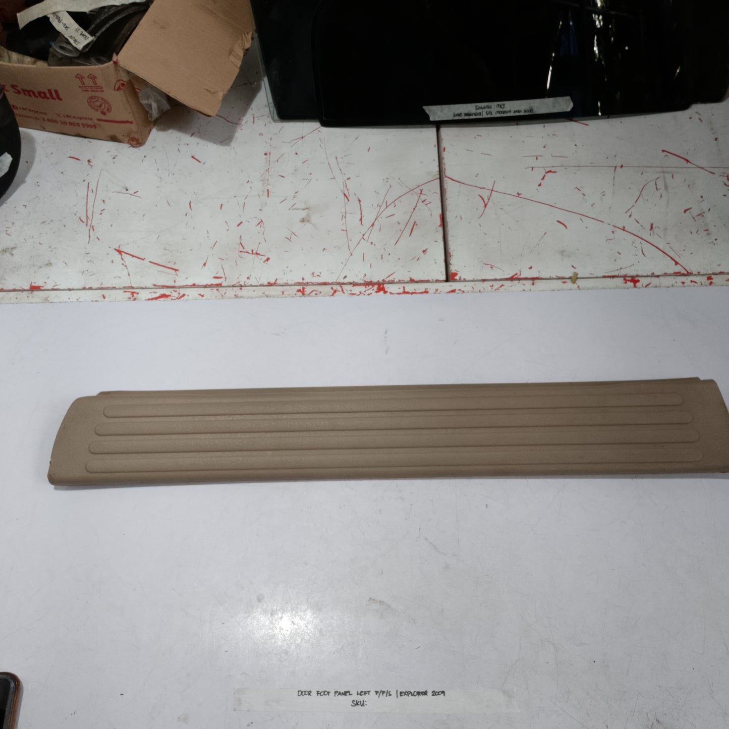 Door Foot Panel Left F/P/S | Explorer 2009