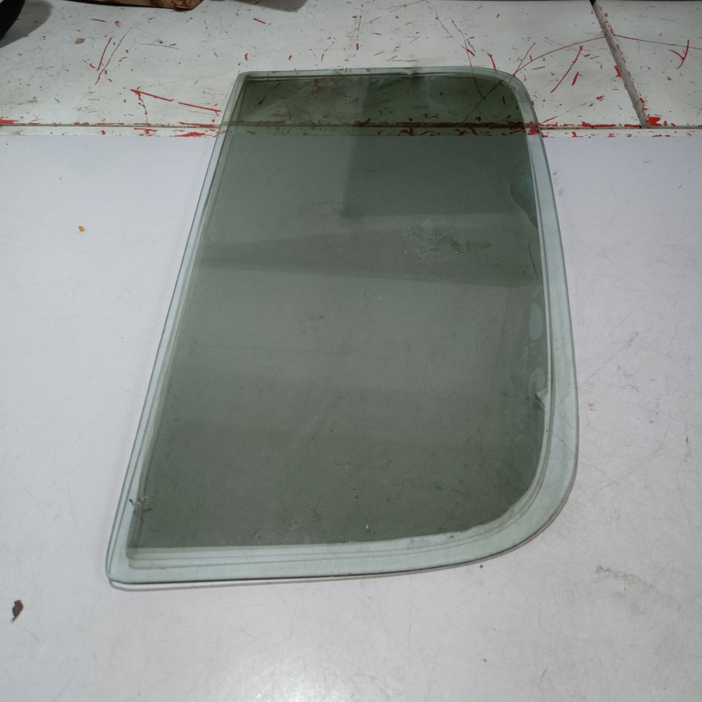 Quarter Glass P/S | Explorer