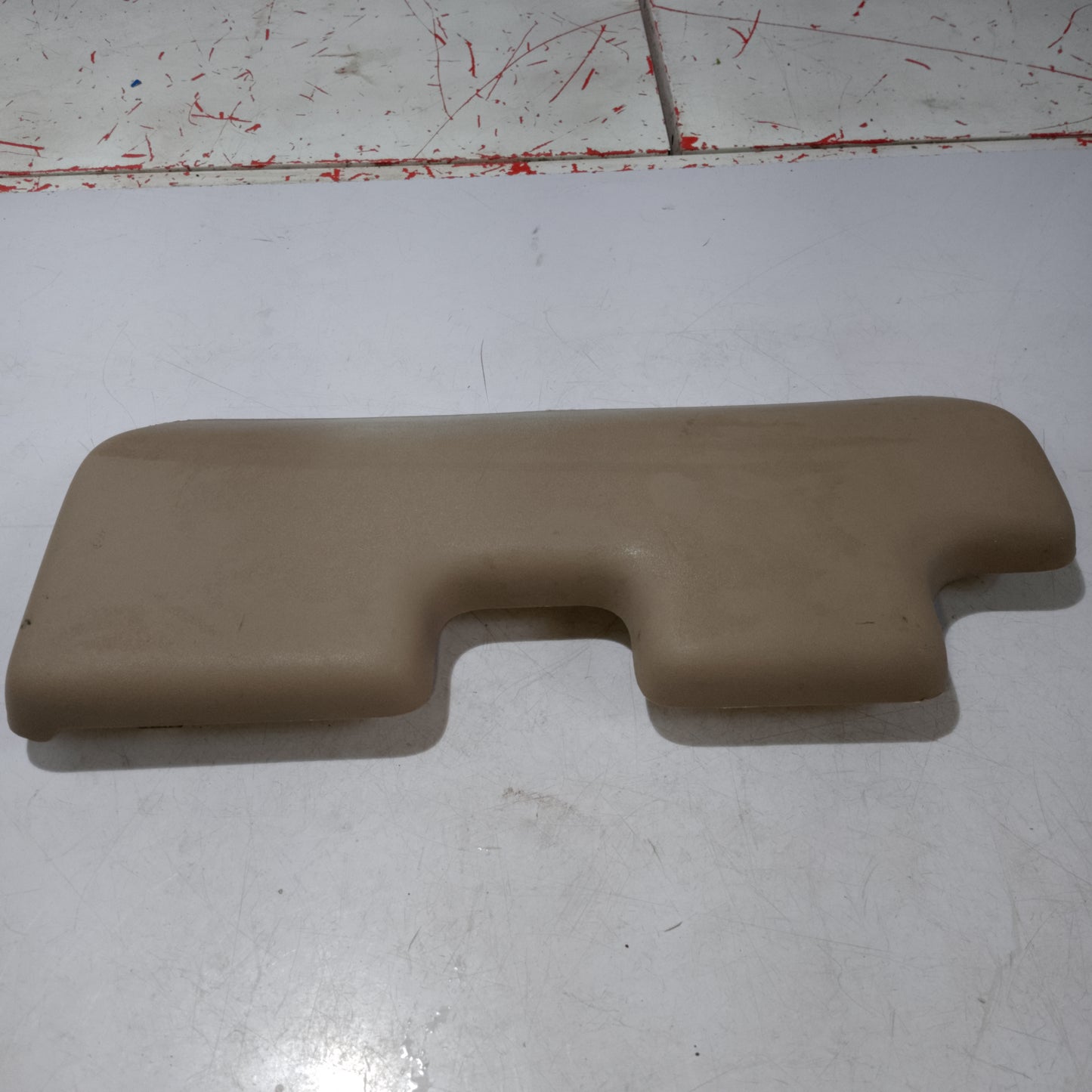 Seat Mounting Bolt Cover 2nd Row | Explorer 2009