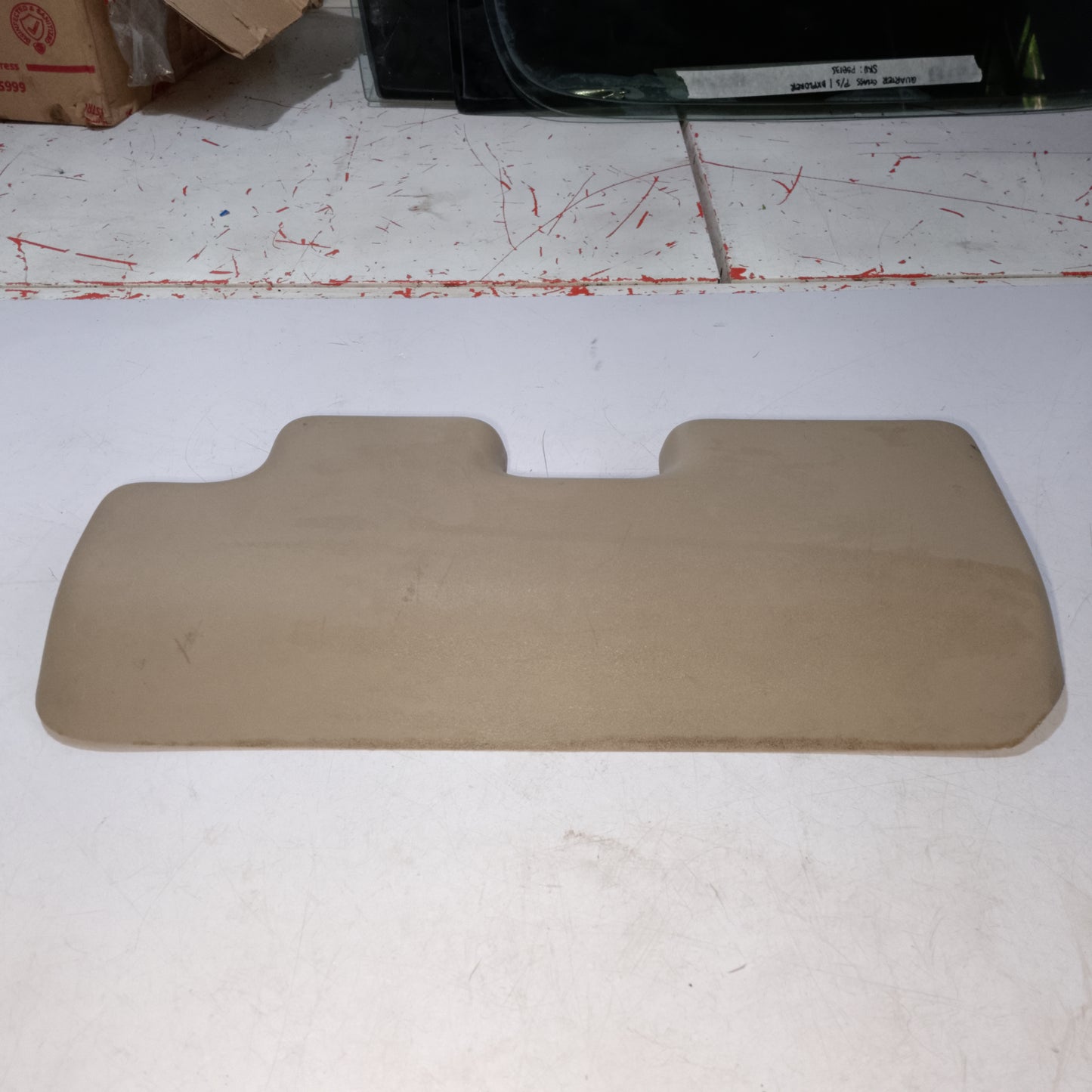 Seat Mounting Bolt Cover 2nd Row | Explorer 2009