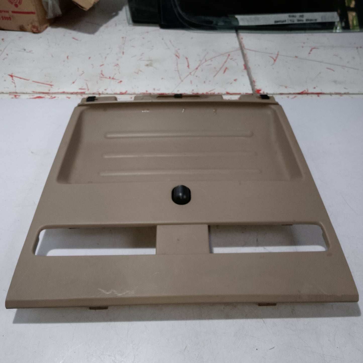 Dashboard Tray | Explorer 2009