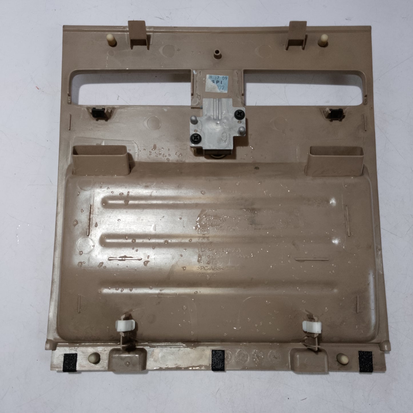 Dashboard Tray | Explorer 2009