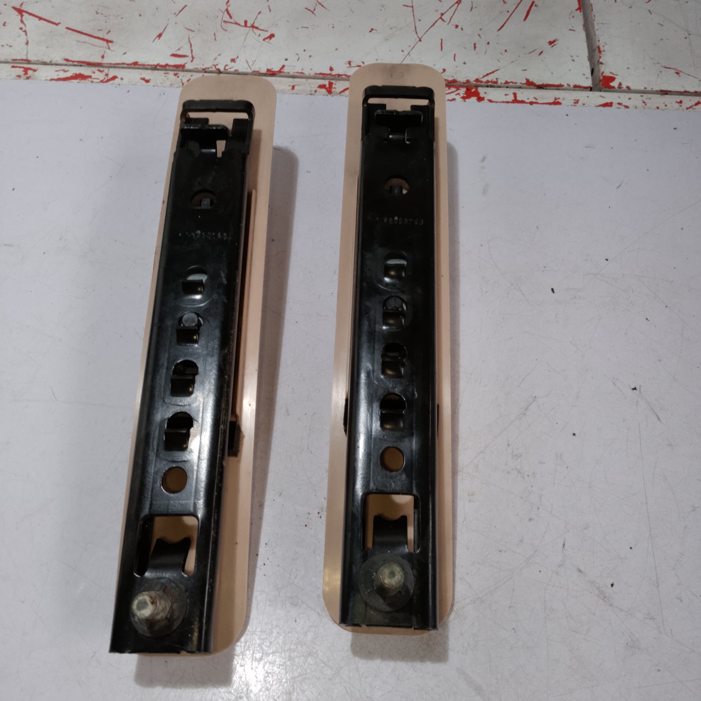 Seatbelt Adjusters | Expedition