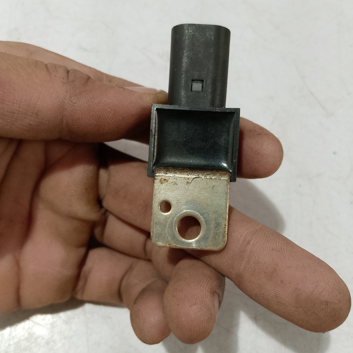 Engine converter valve sensor |Accent