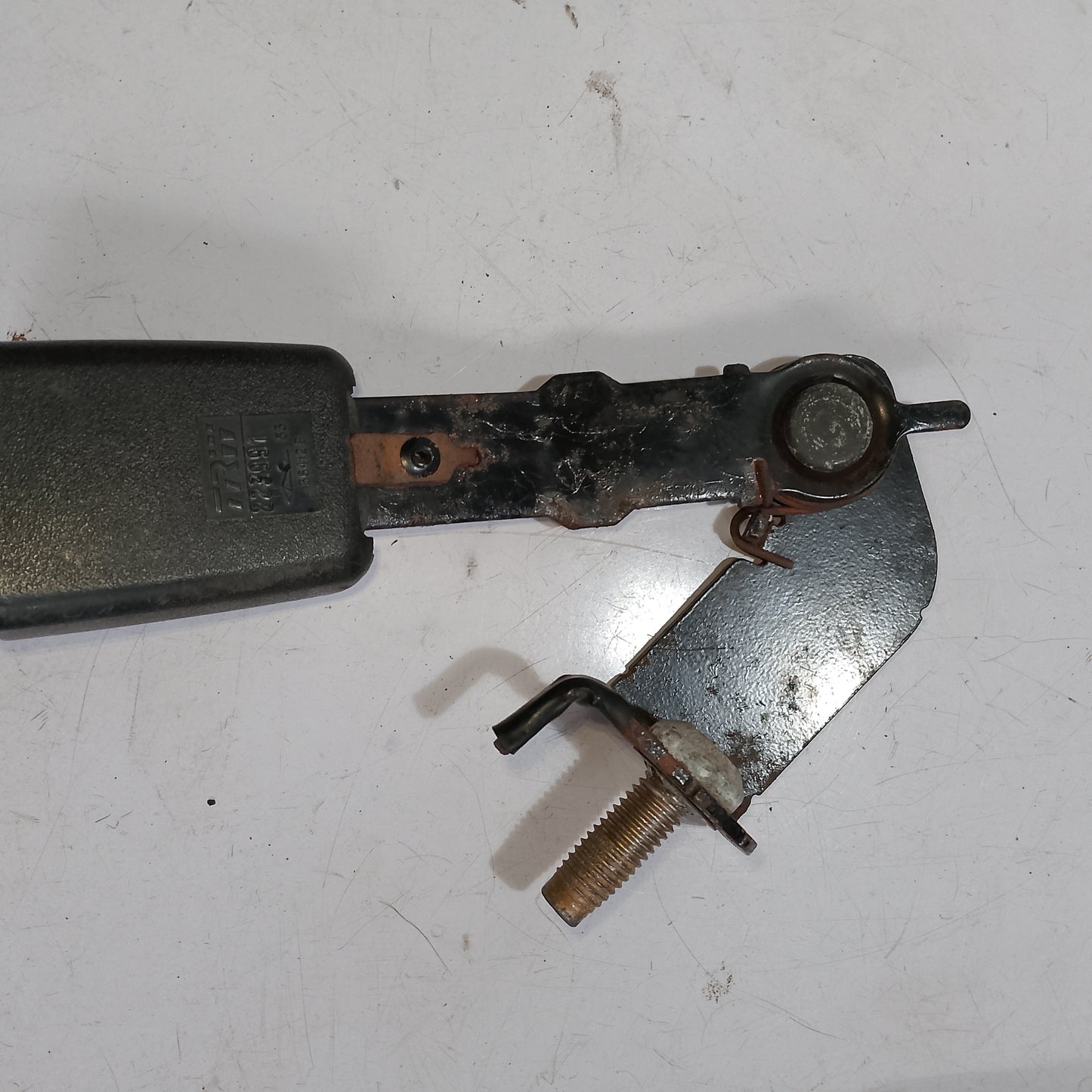 Seatbelt holder Ford expedition